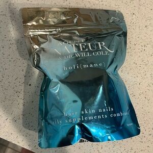 Agent Nateur holi (mane)